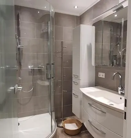 Apartment Und Ferienwohnung, Wohnen Auf Zeit, Callenberger Strasse,